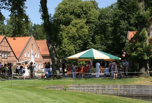 ホテル Golfpark Gut Dueneburg ハーレン エクステリア 写真